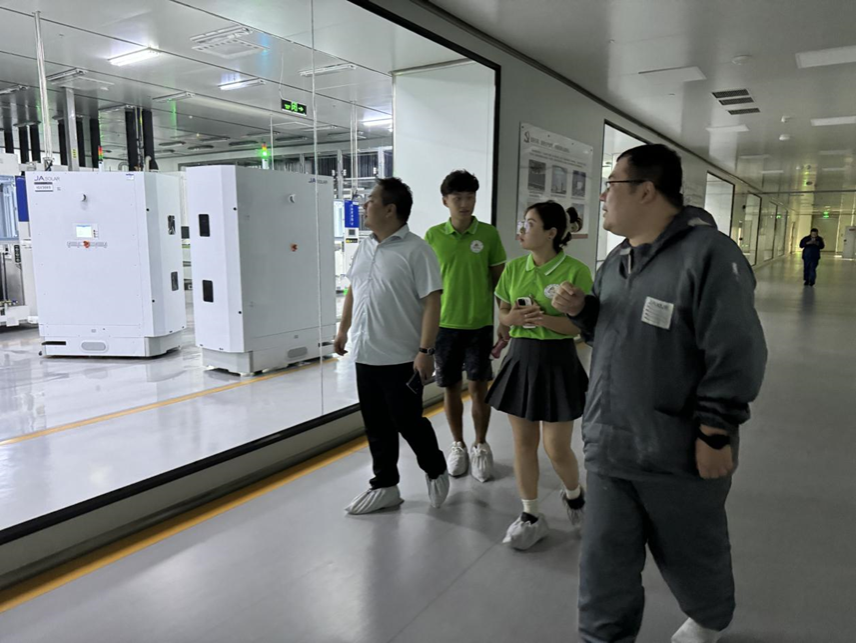 14f5d4975757f5b1d1d9aa7a52bcb88